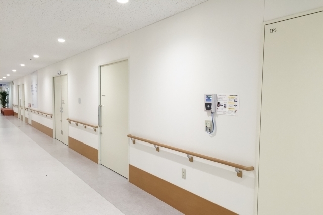 病院の廊下.jpg